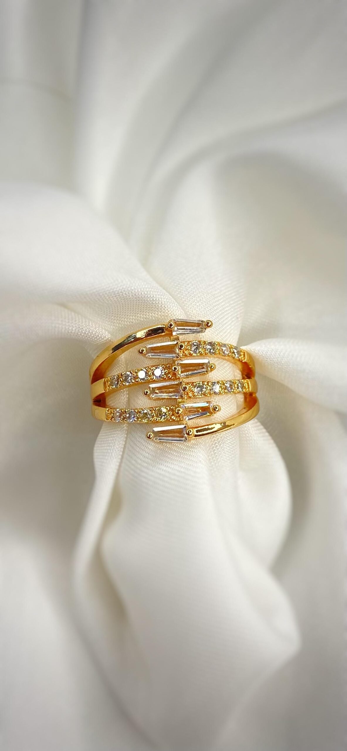 Criss cross zircon Adjustable ring