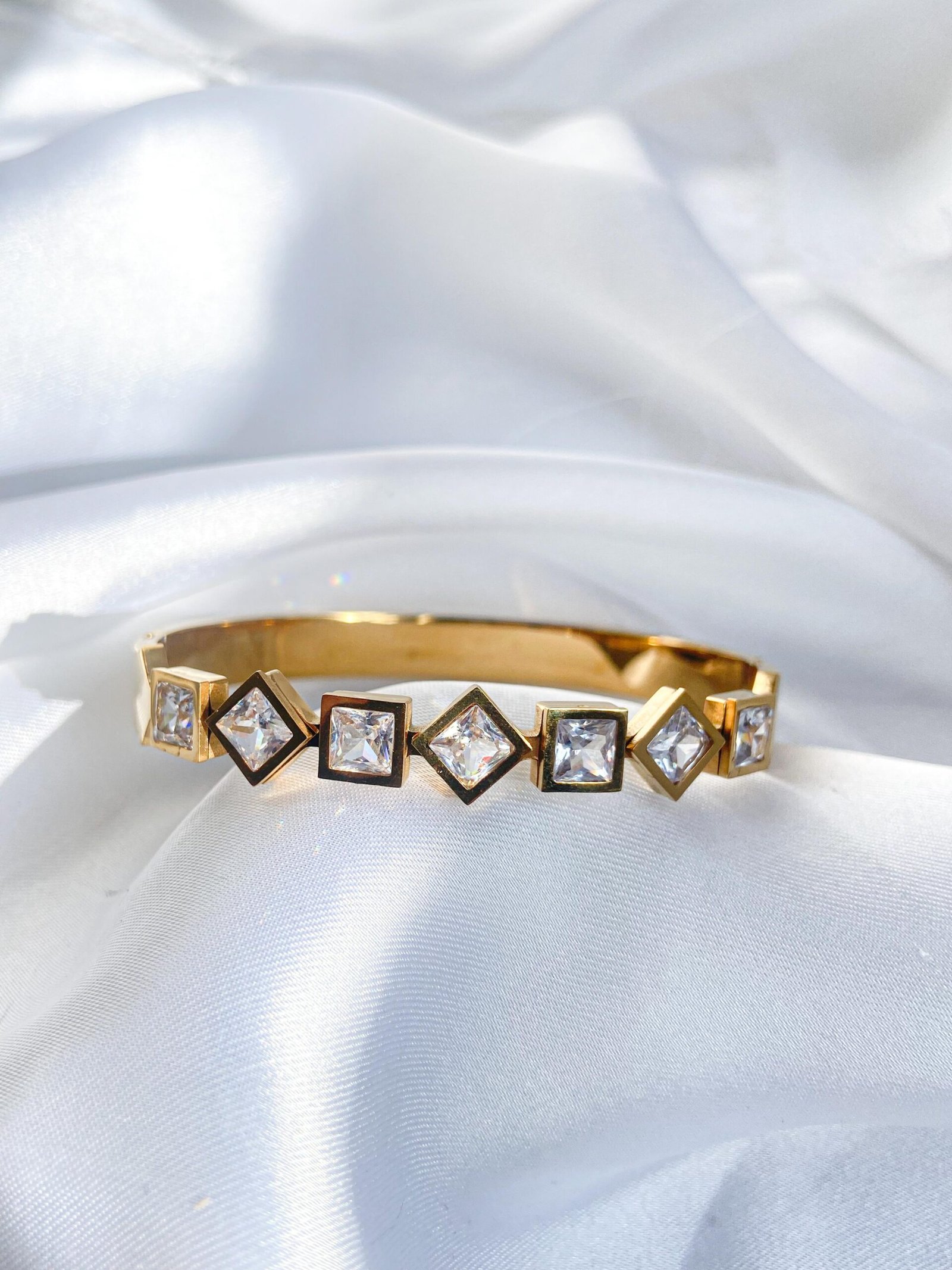 Copper cubic stainless bracelet - Image 3